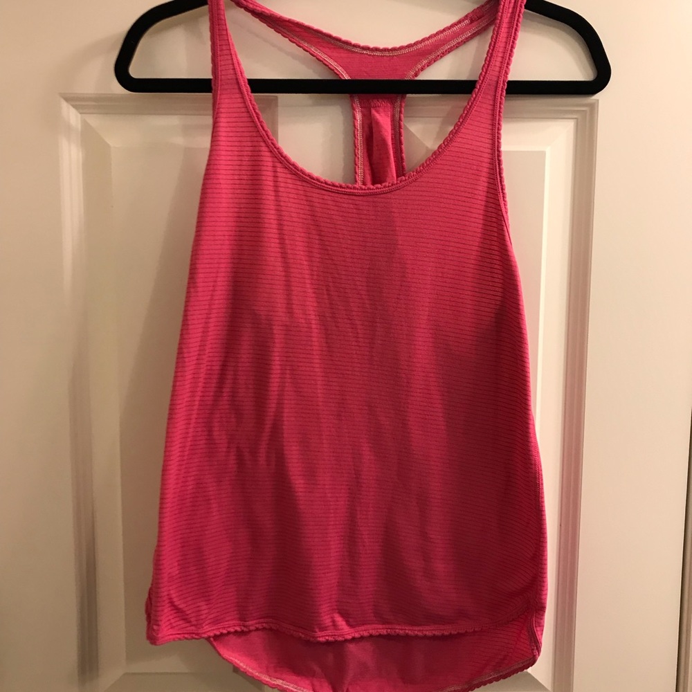 Bundled Lululemon tank set! A perfect combo!